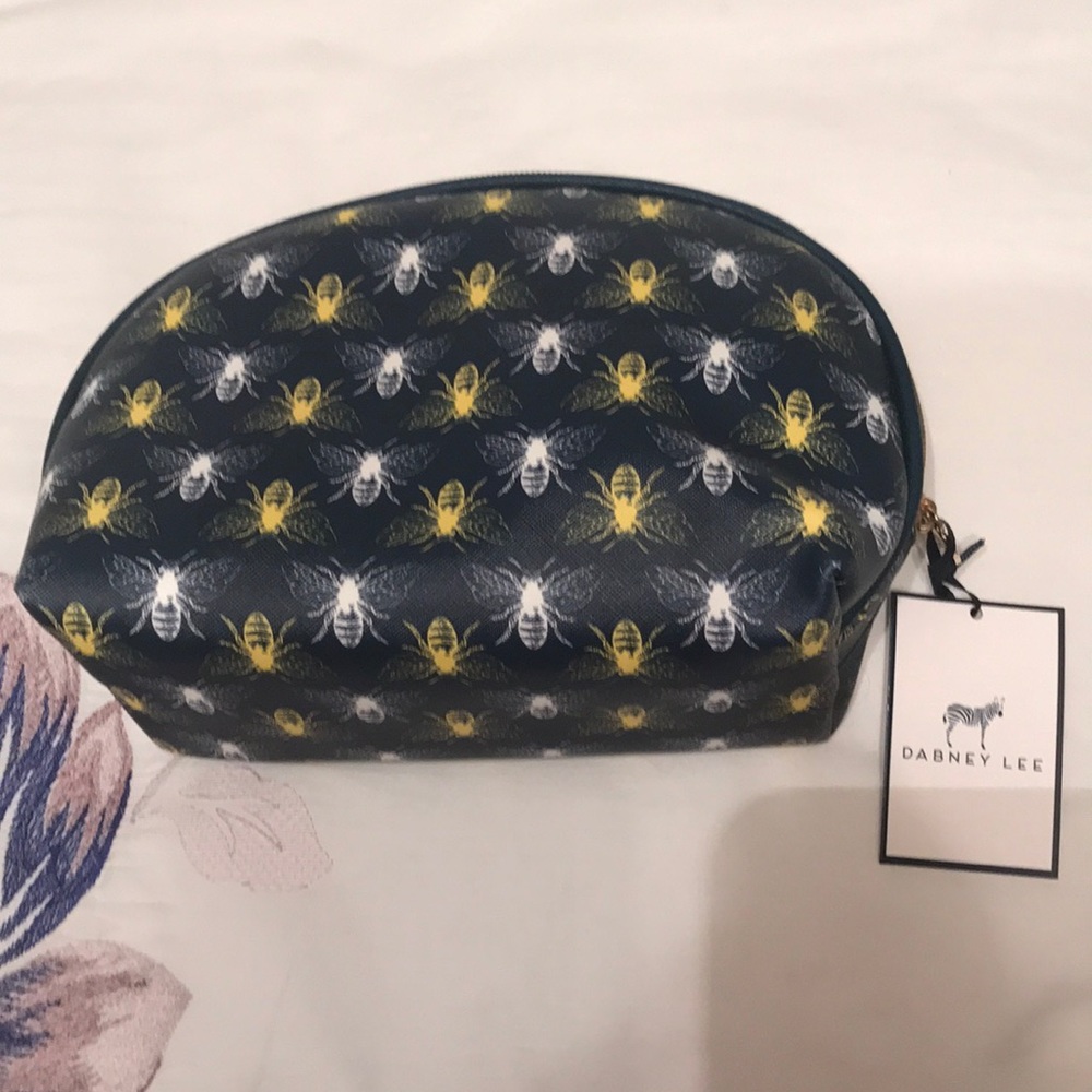 Cosmetic bag
